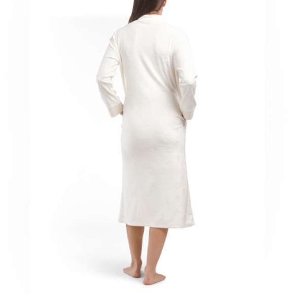 Noire Jasmine Rose Ivory Luxurious Soft Long Robe w/ Front Zipper & Pockets, XL - Picture 2 of 14